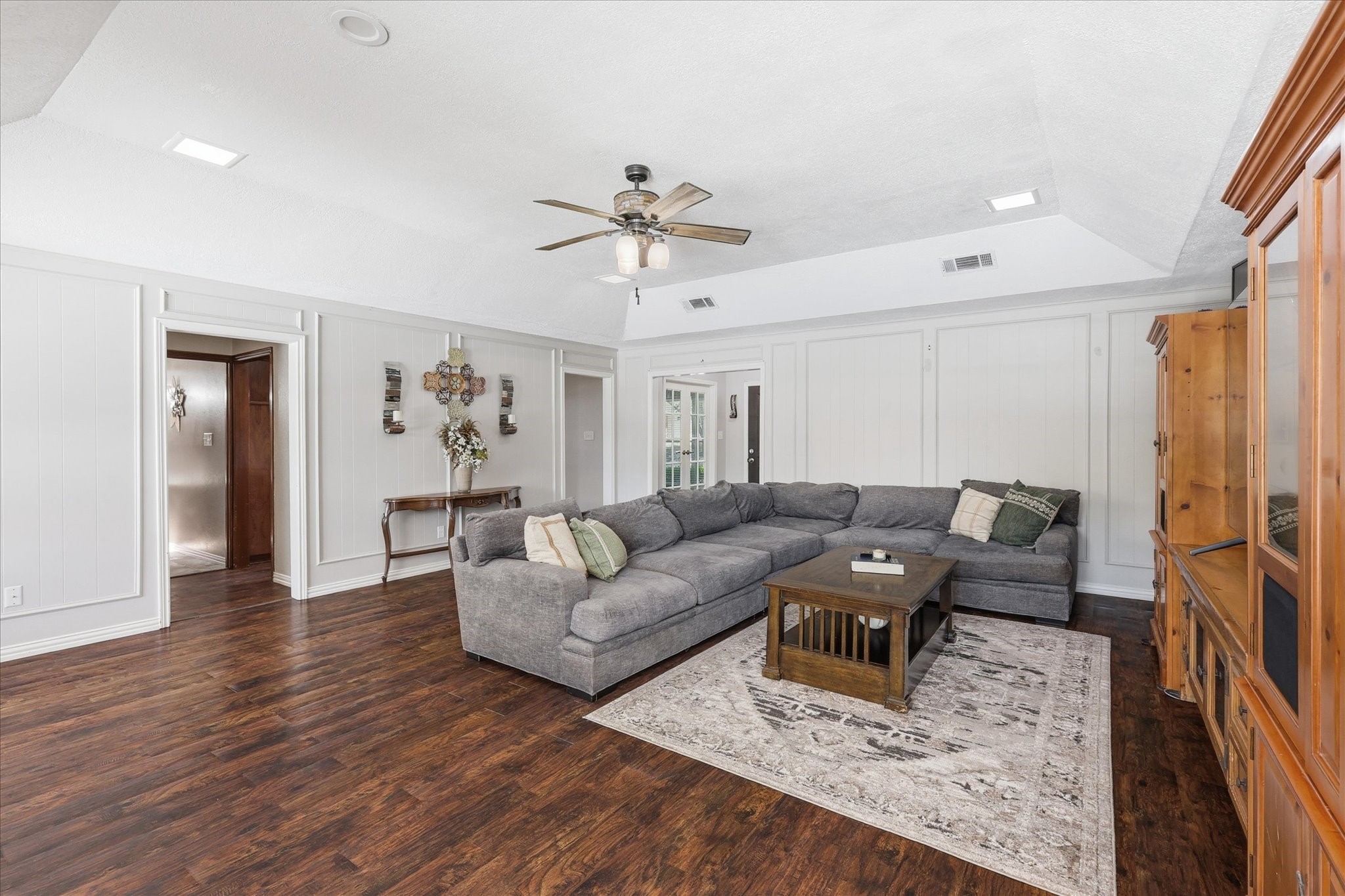 2008 Iron Horse Court Arlington TX 76017
