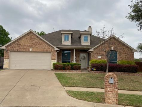 5016 Raptor Court Grand Prairie TX 75052