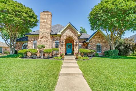 3704 Edgefield Lane Bedford TX 76021