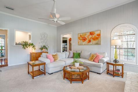 3704 Edgefield Lane Bedford TX 76021