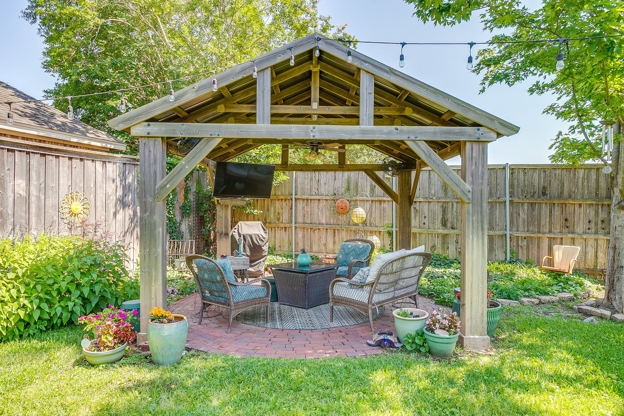 3704 Edgefield Lane Bedford TX 76021