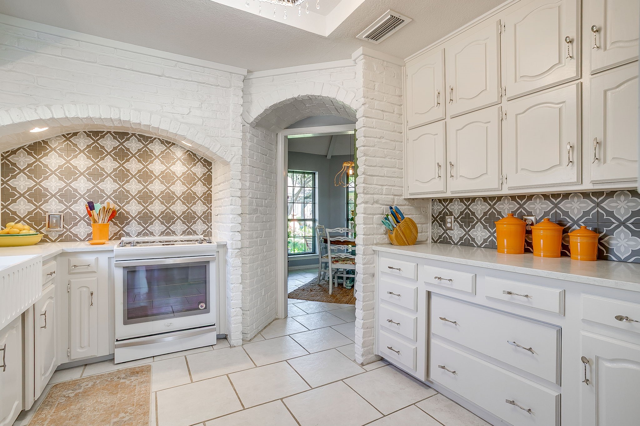3704 Edgefield Lane Bedford TX 76021