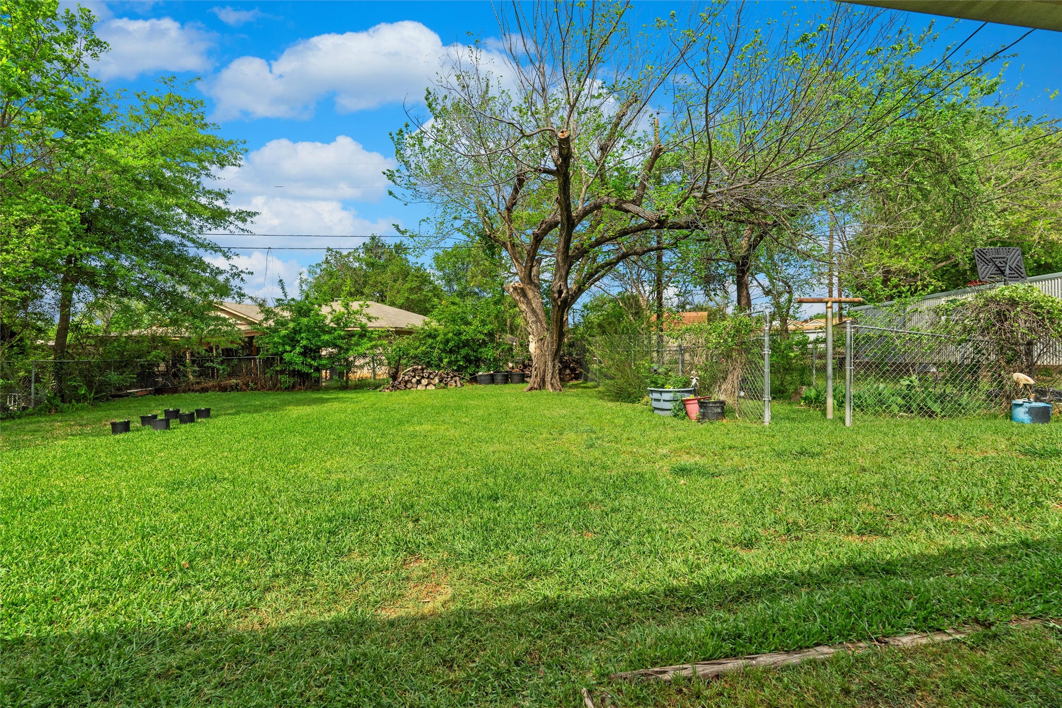1011 S Delaware Street Irving TX 75060