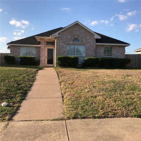 1341 Meadow Creek Drive Lancaster TX 75146
