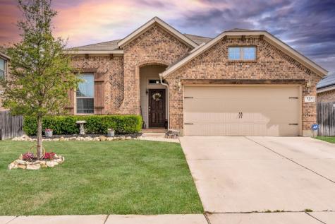 524 Crown Oaks Drive Fort Worth TX 76131