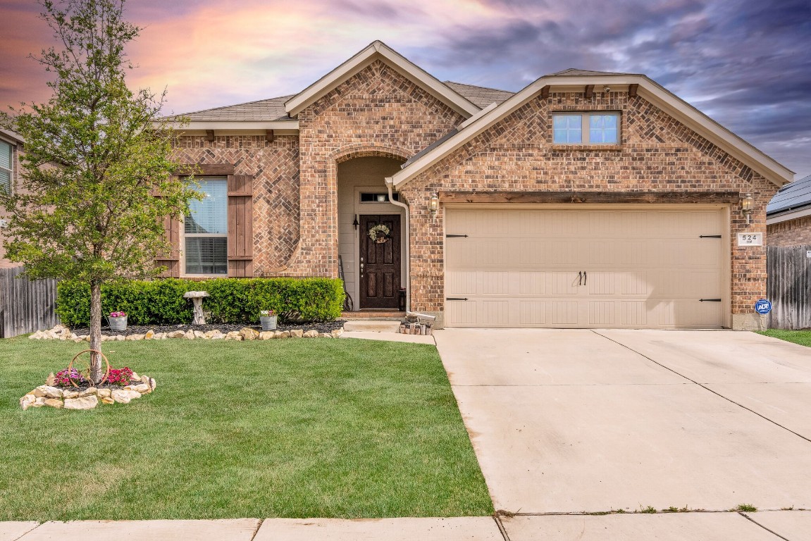 524 Crown Oaks Drive Fort Worth TX 76131