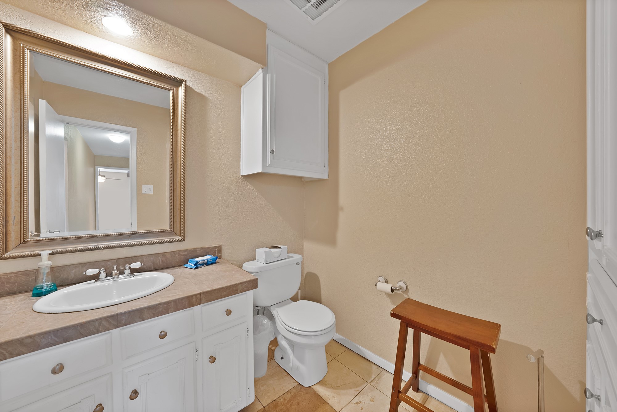 1818 Burr Oak Street Arlington TX 76012