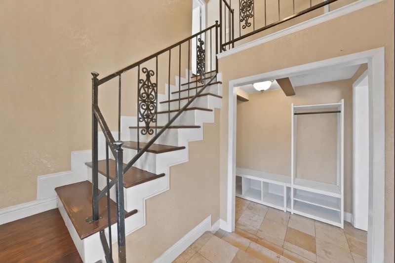 1818 Burr Oak Street Arlington TX 76012
