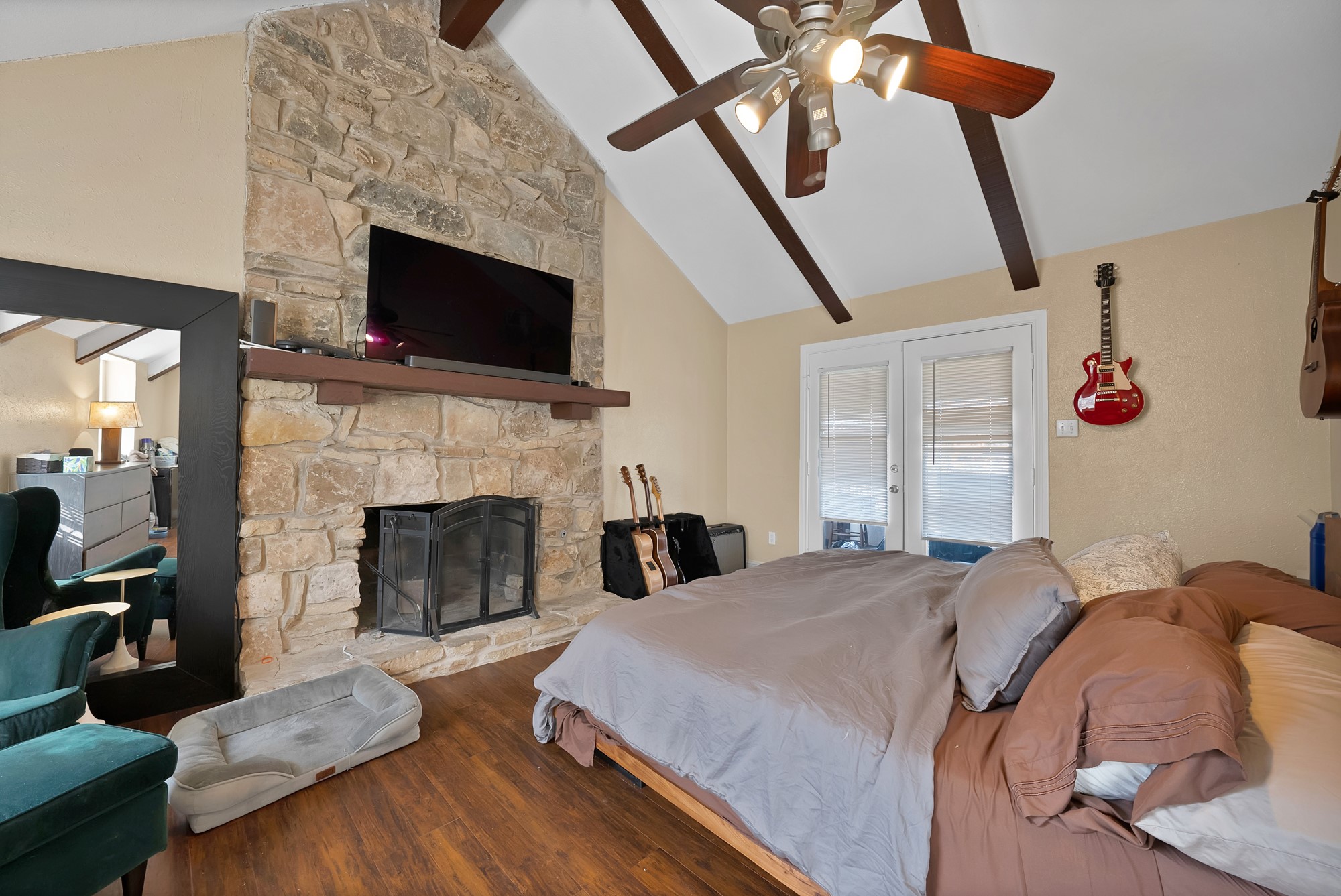 1818 Burr Oak Street Arlington TX 76012