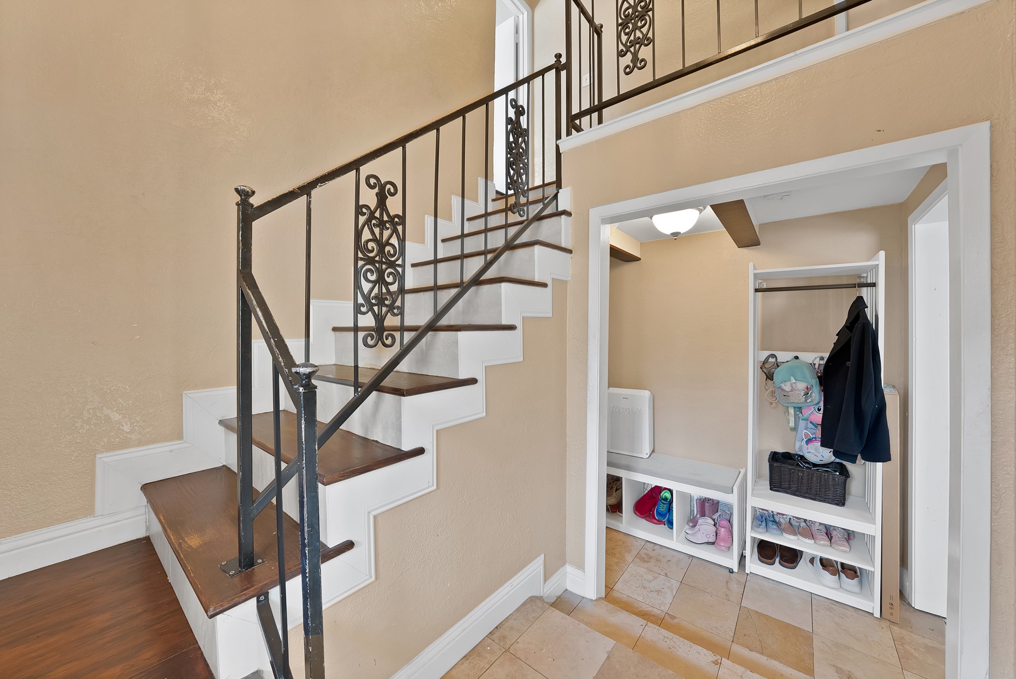 1818 Burr Oak Street Arlington TX 76012