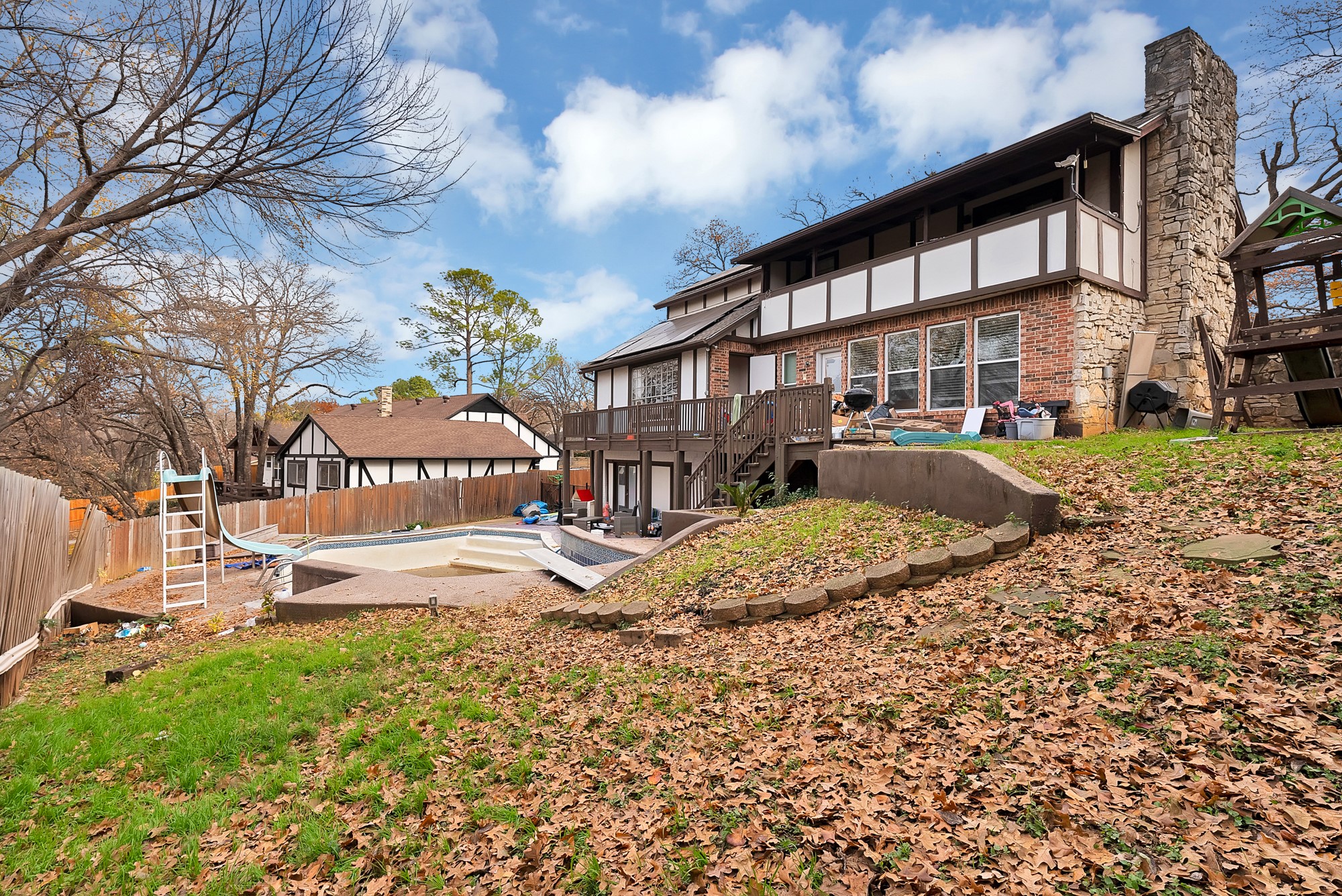 1818 Burr Oak Street Arlington TX 76012