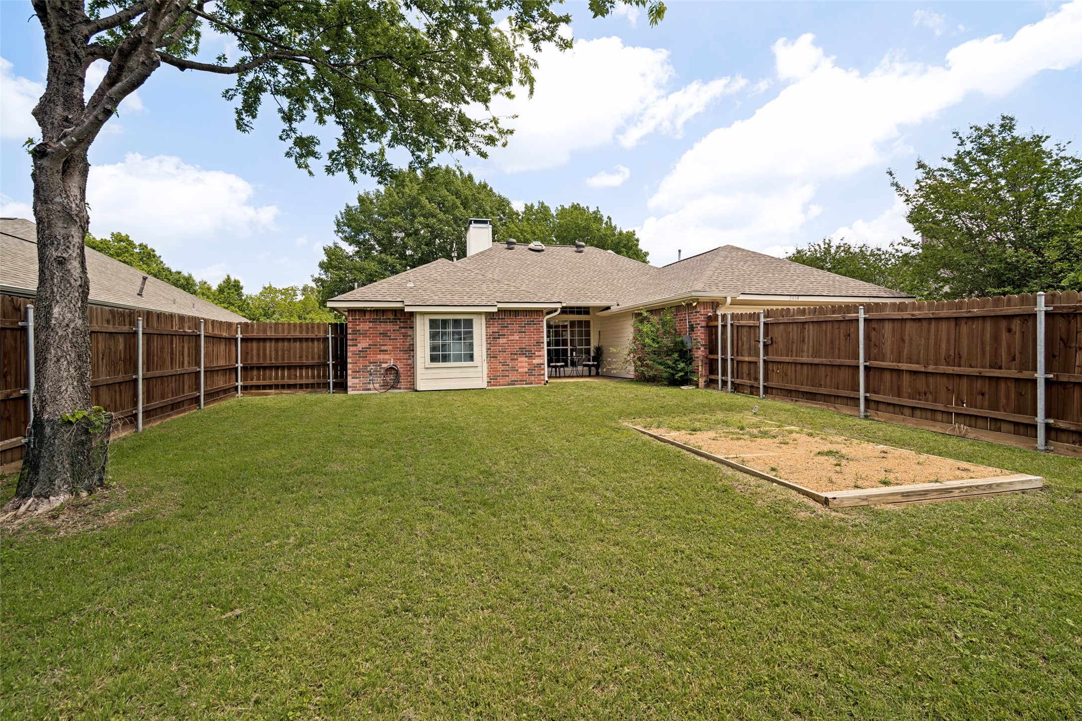 2414 Mapleridge Drive Garland TX 75044