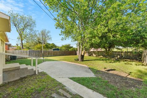 7421 Woodshire Drive Dallas TX 75232