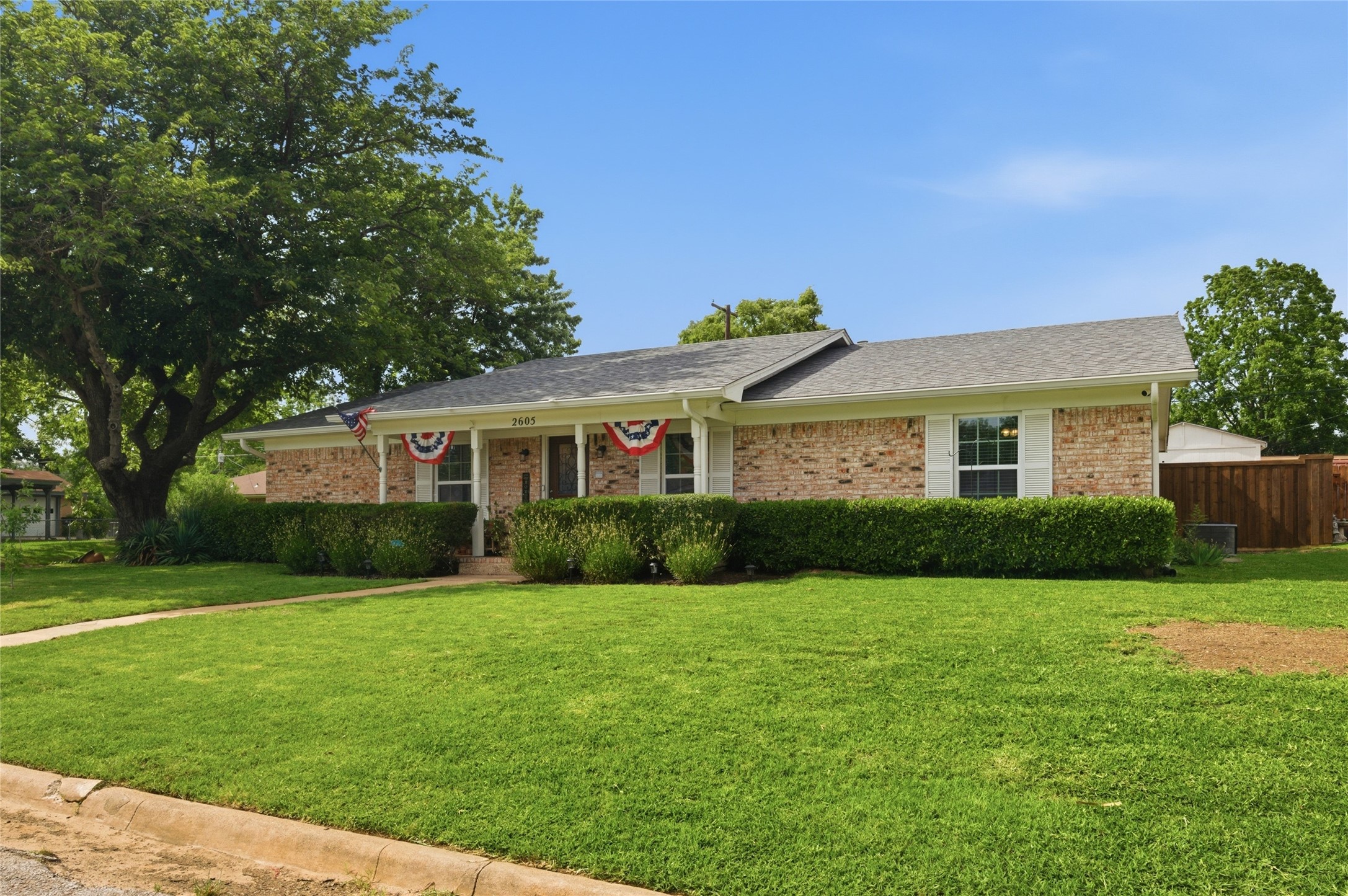 2605 Easy Street Denison TX 75020