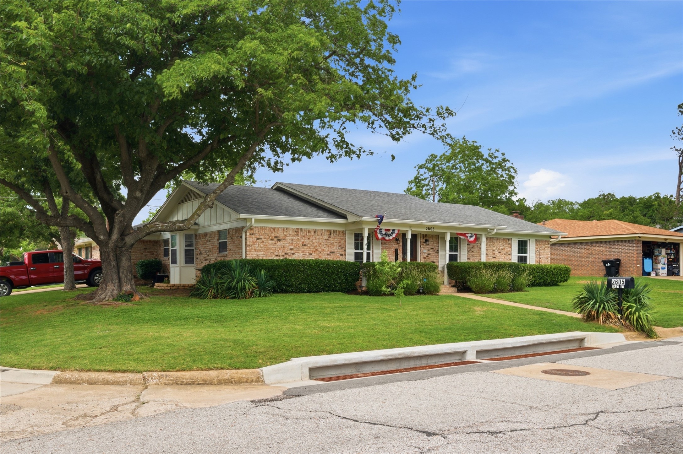 2605 Easy Street Denison TX 75020