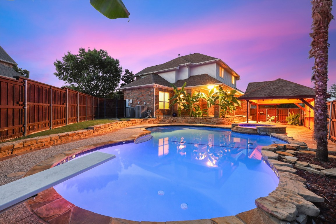 1706 Saint James Place Garland TX 75043