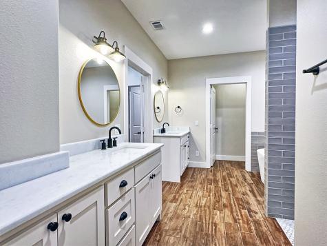 3347 Sabine Street Athens TX 75752