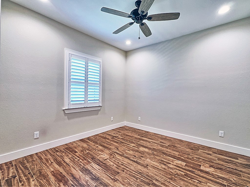 3347 Sabine Street Athens TX 75752