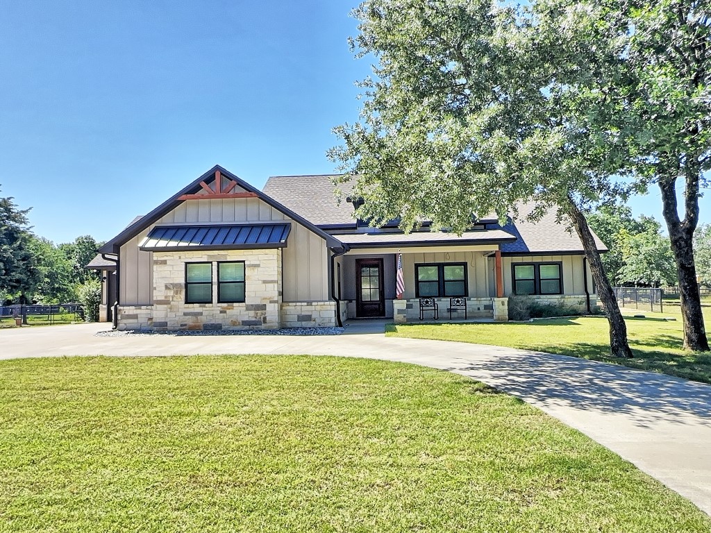 3347 Sabine Street Athens TX 75752