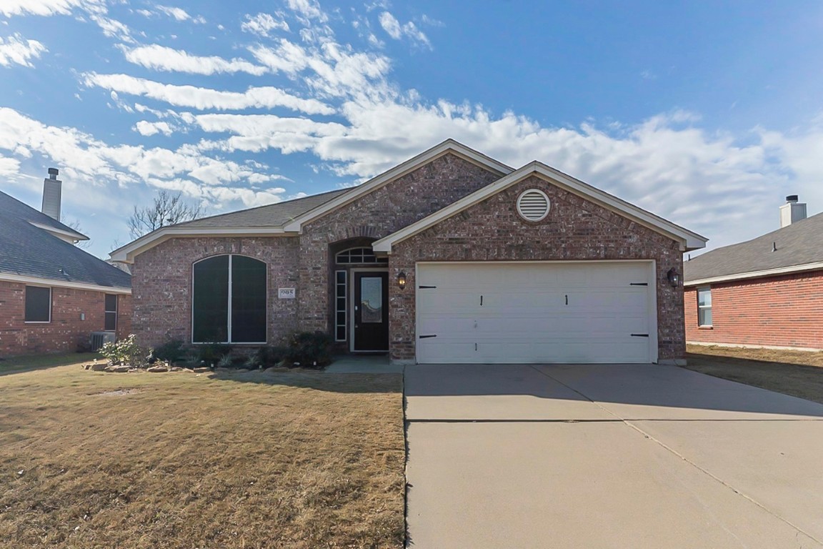 905 Chestnut Avenue Burleson TX 76028