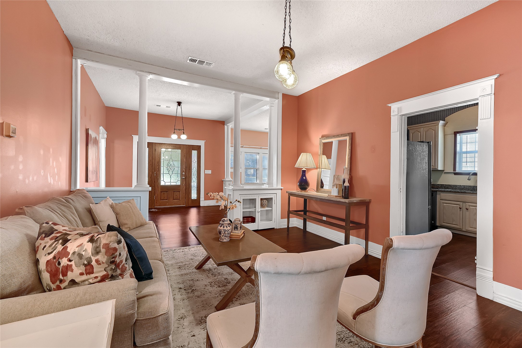 1117 W Bond Street Denison TX 75020