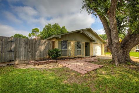 413 Clover Lane Garland TX 75043