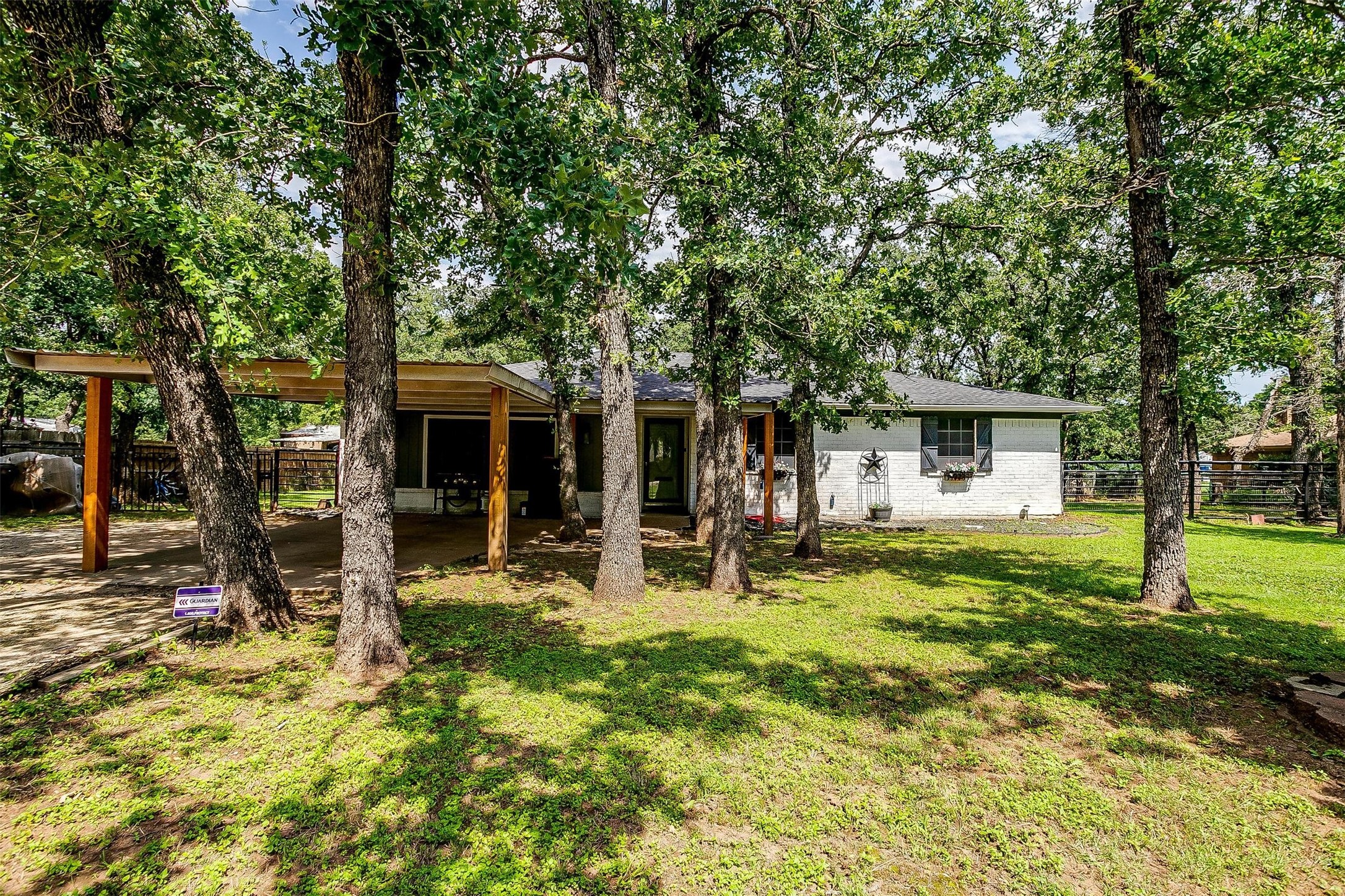 115 Noe Lane Burleson TX 76028
