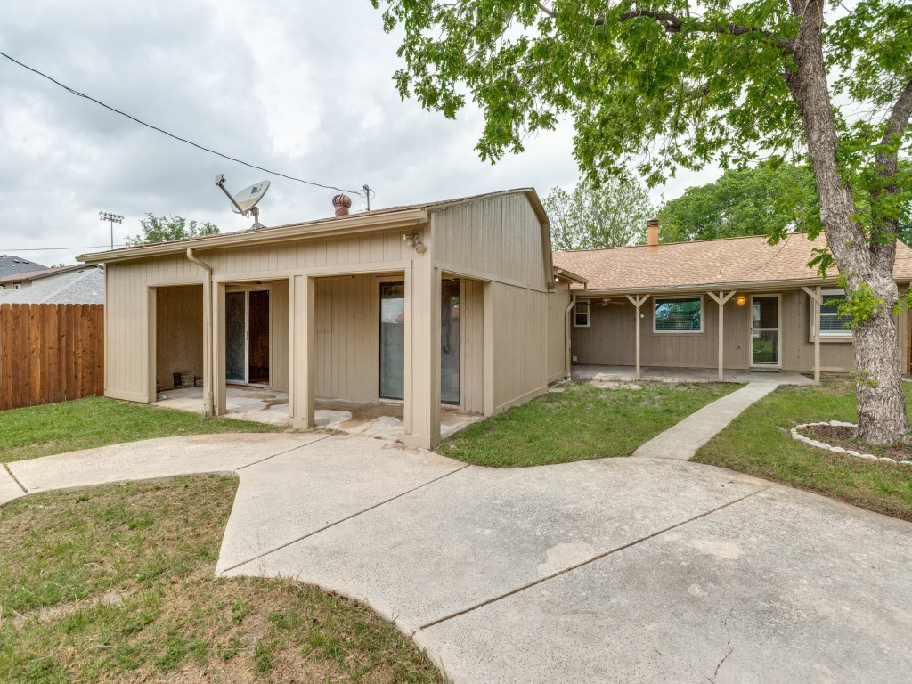 321 Campo Street Grand Prairie TX 75051