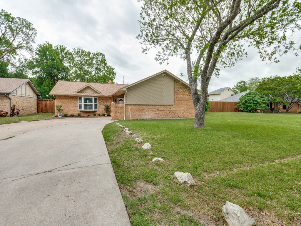 321 Campo Street Grand Prairie TX 75051
