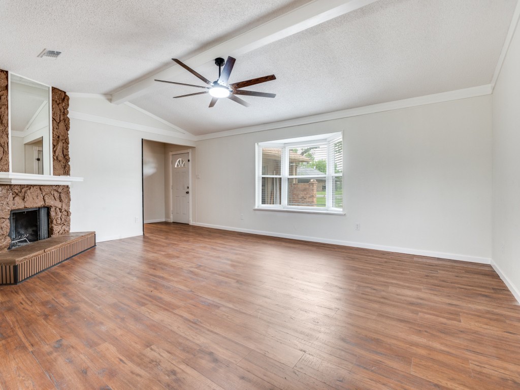 321 Campo Street Grand Prairie TX 75051