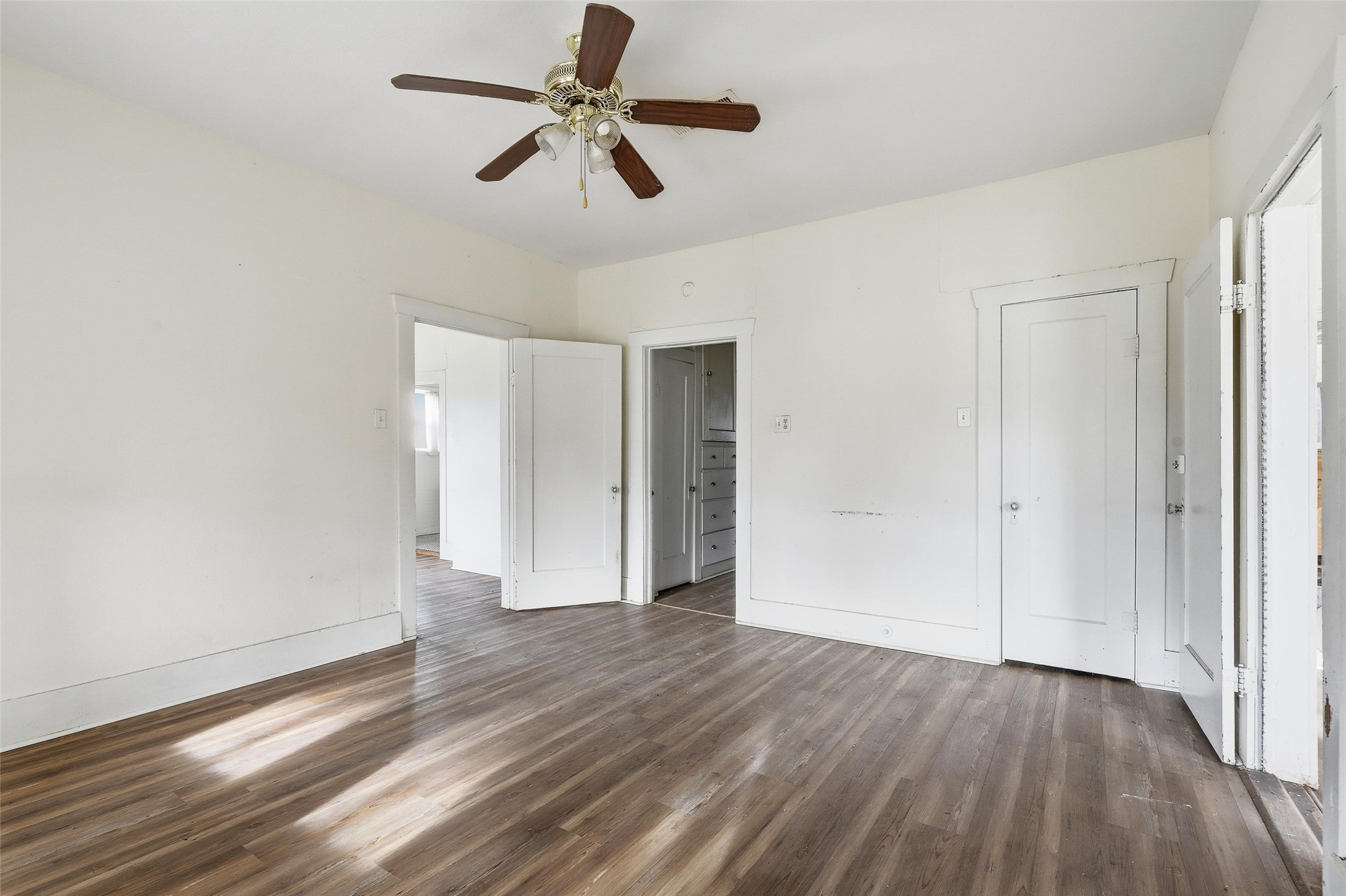 403 E Morgan Meridian TX 76665