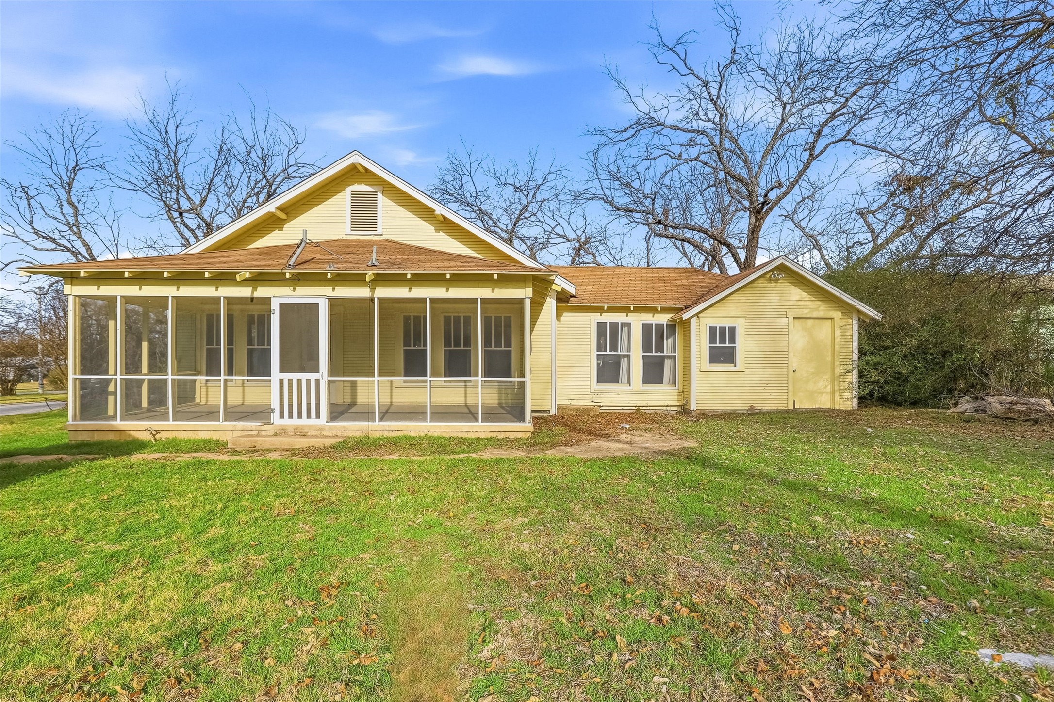 403 E Morgan Meridian TX 76665