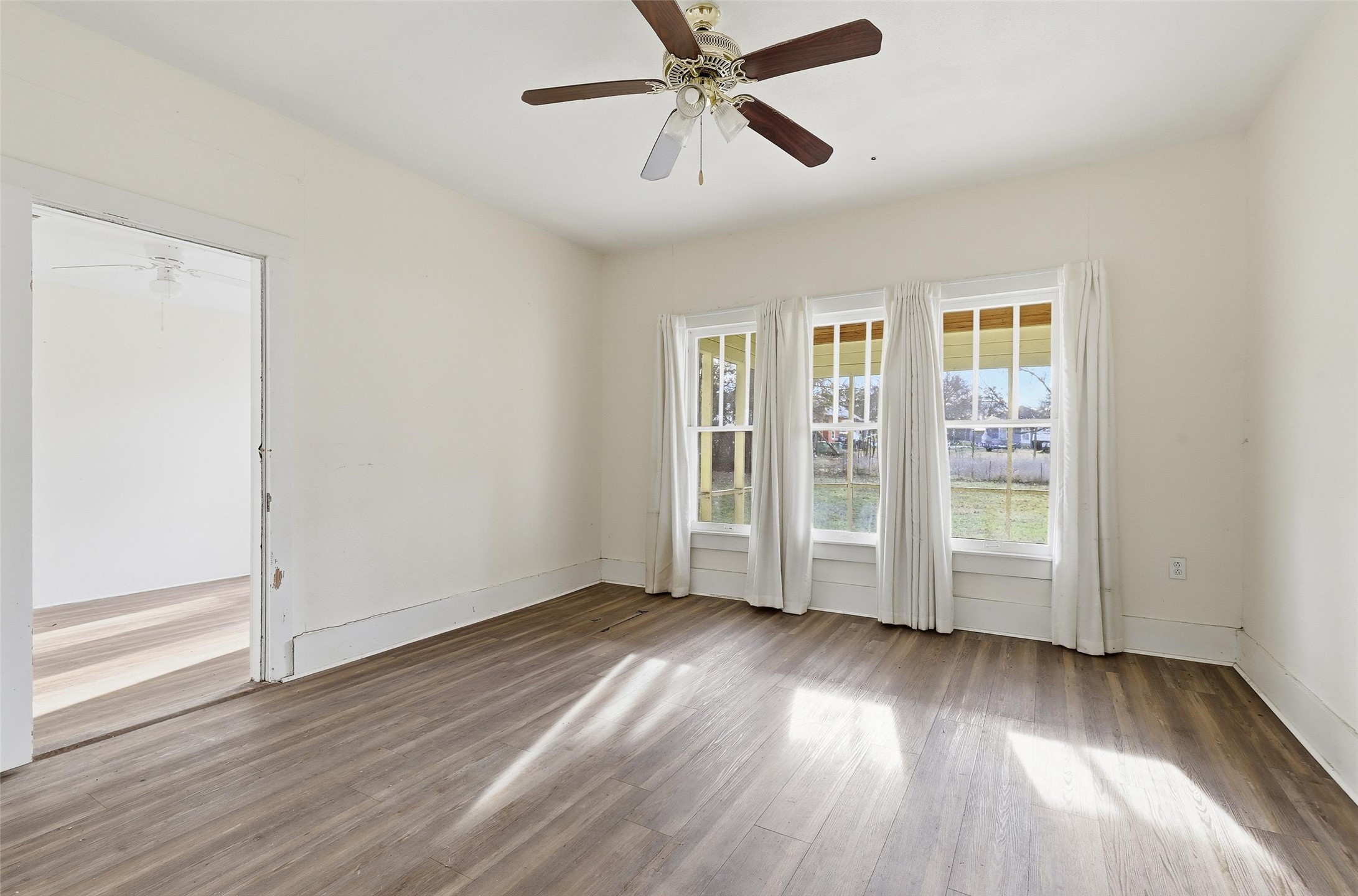 403 E Morgan Meridian TX 76665
