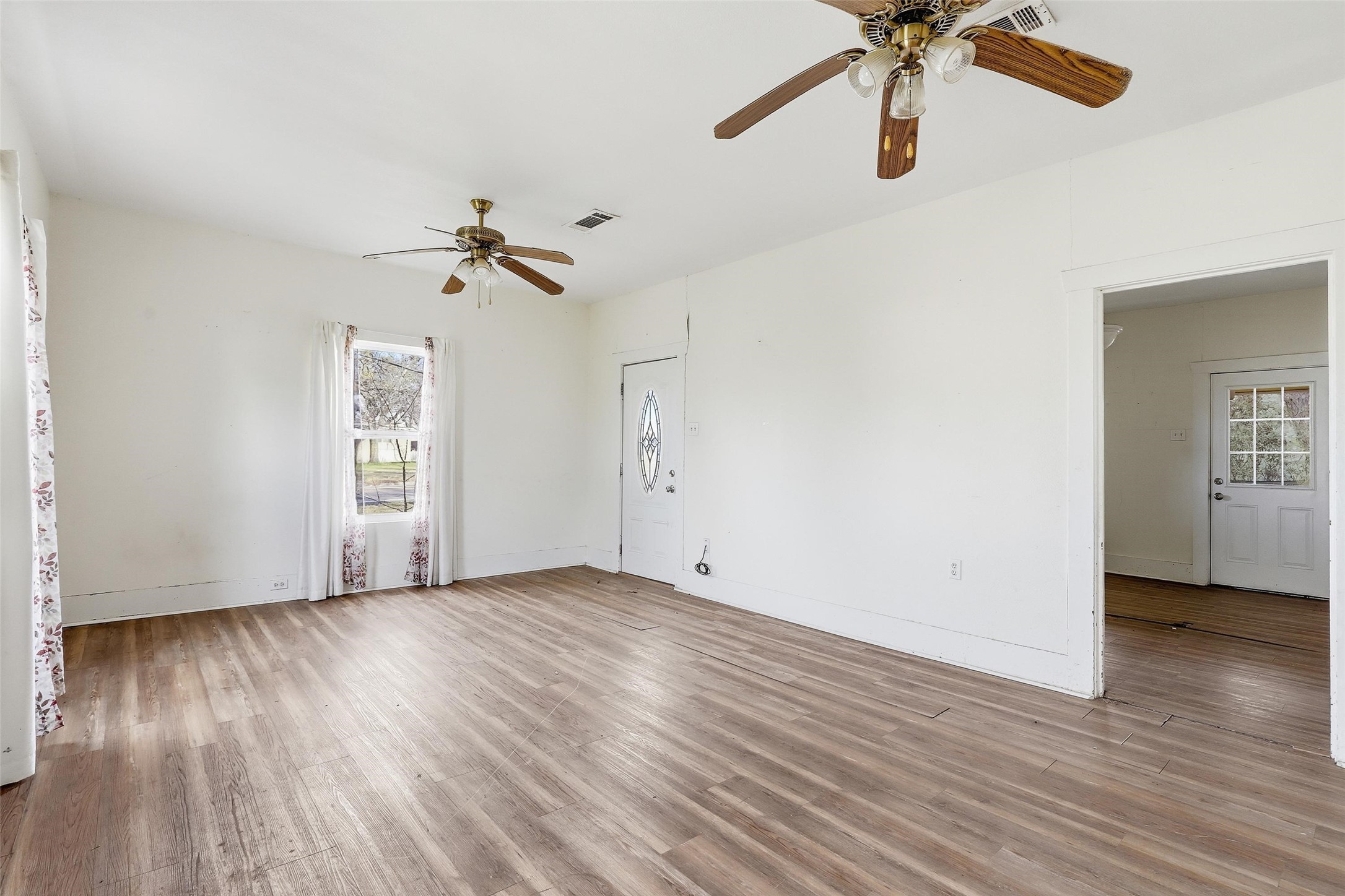 403 E Morgan Meridian TX 76665