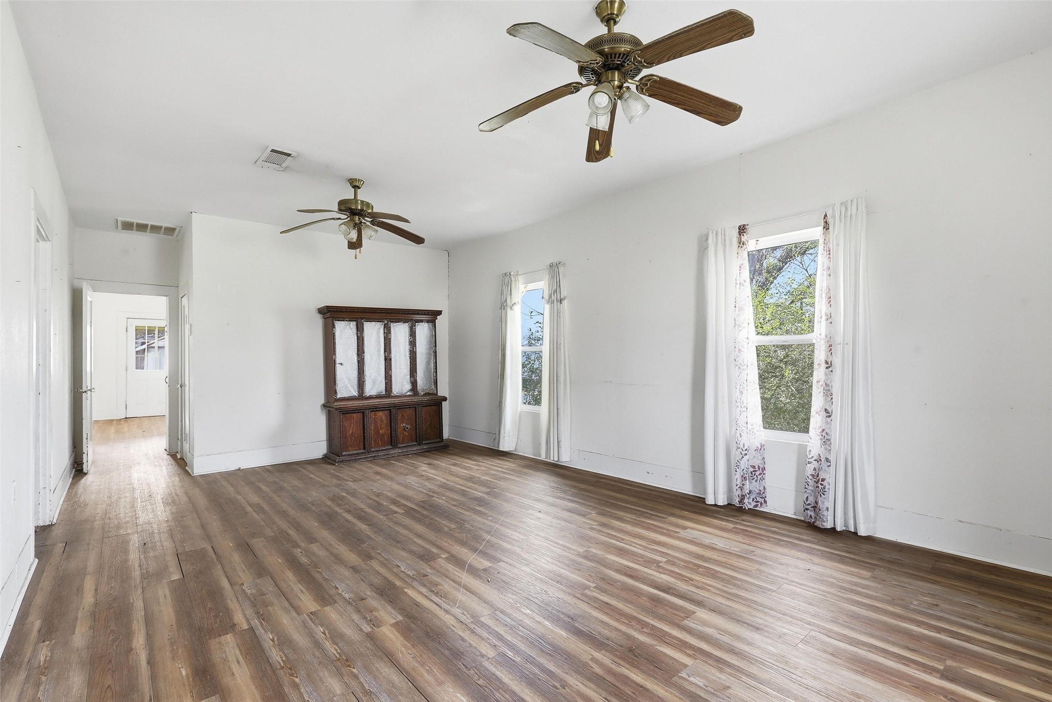 403 E Morgan Meridian TX 76665