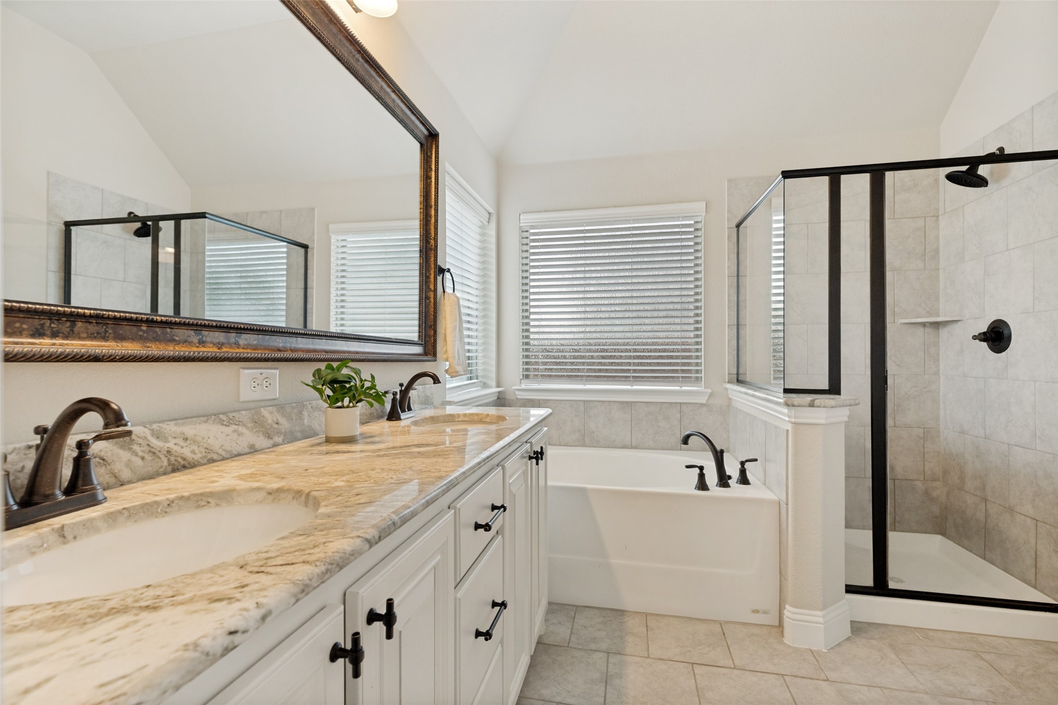 212 Providence Drive Van Alstyne TX 75495