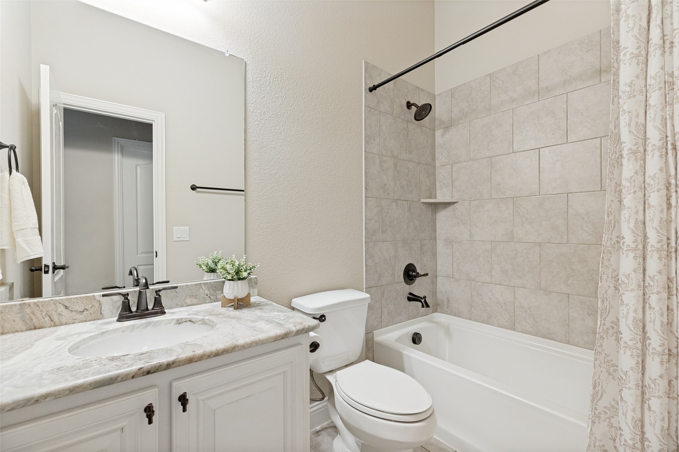 212 Providence Drive Van Alstyne TX 75495