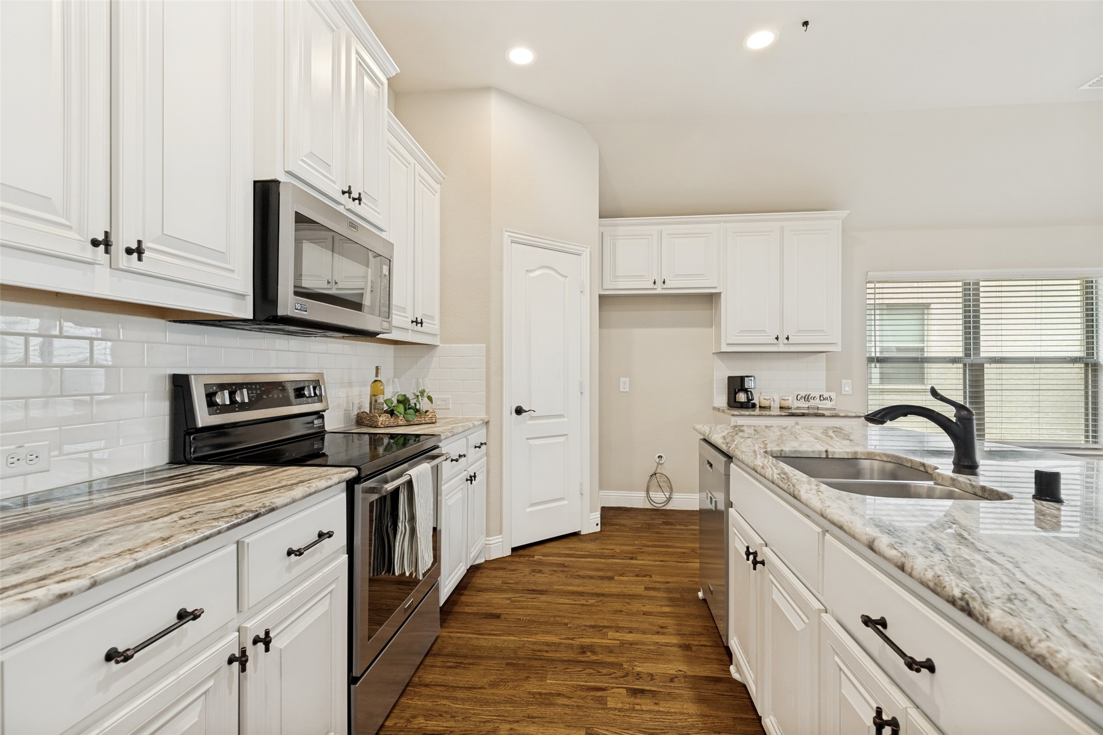 212 Providence Drive Van Alstyne TX 75495