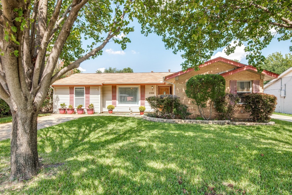 2109 Anderson Street Irving TX 75062