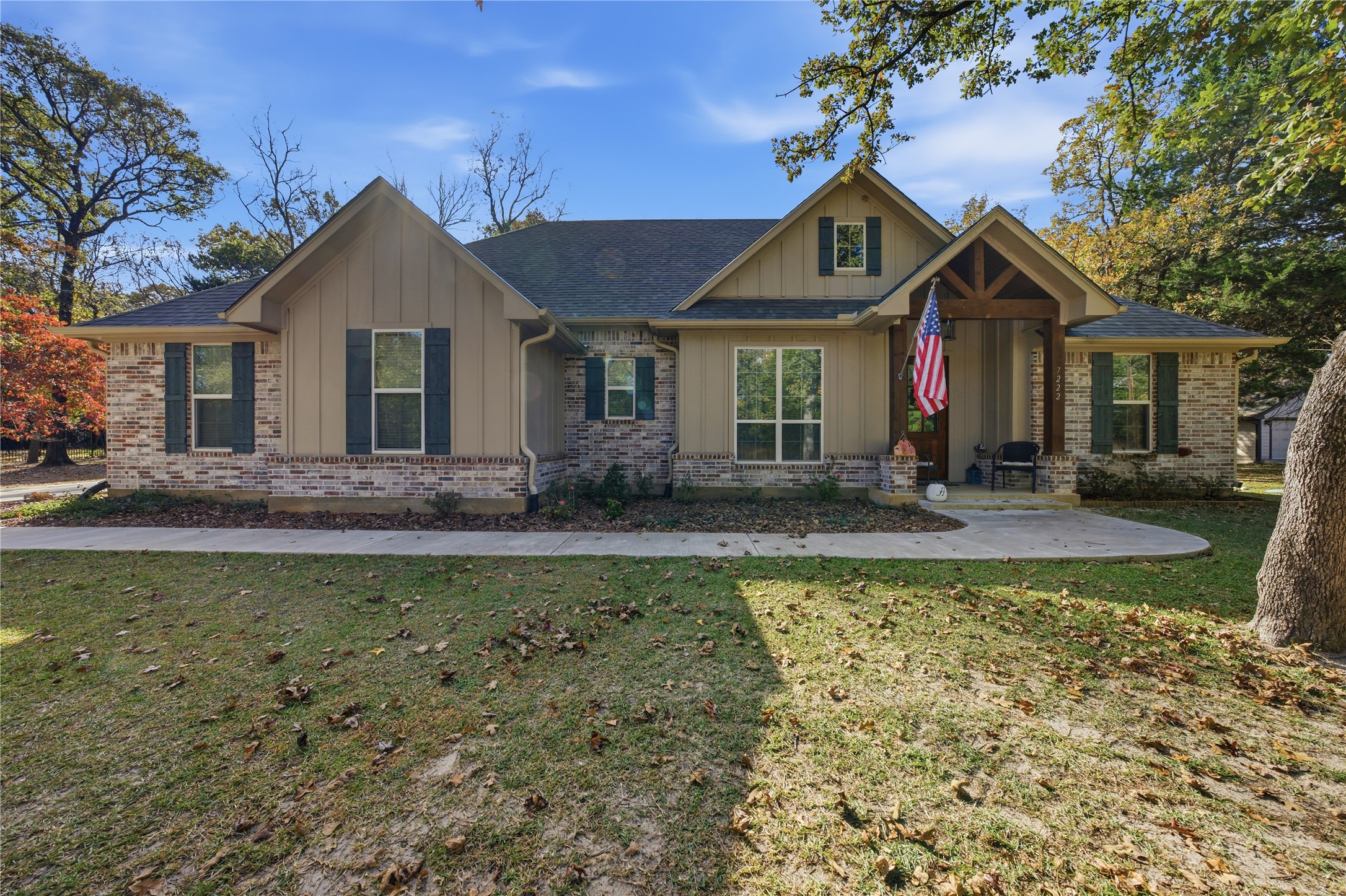 7222 Neches Street Athens TX 75752
