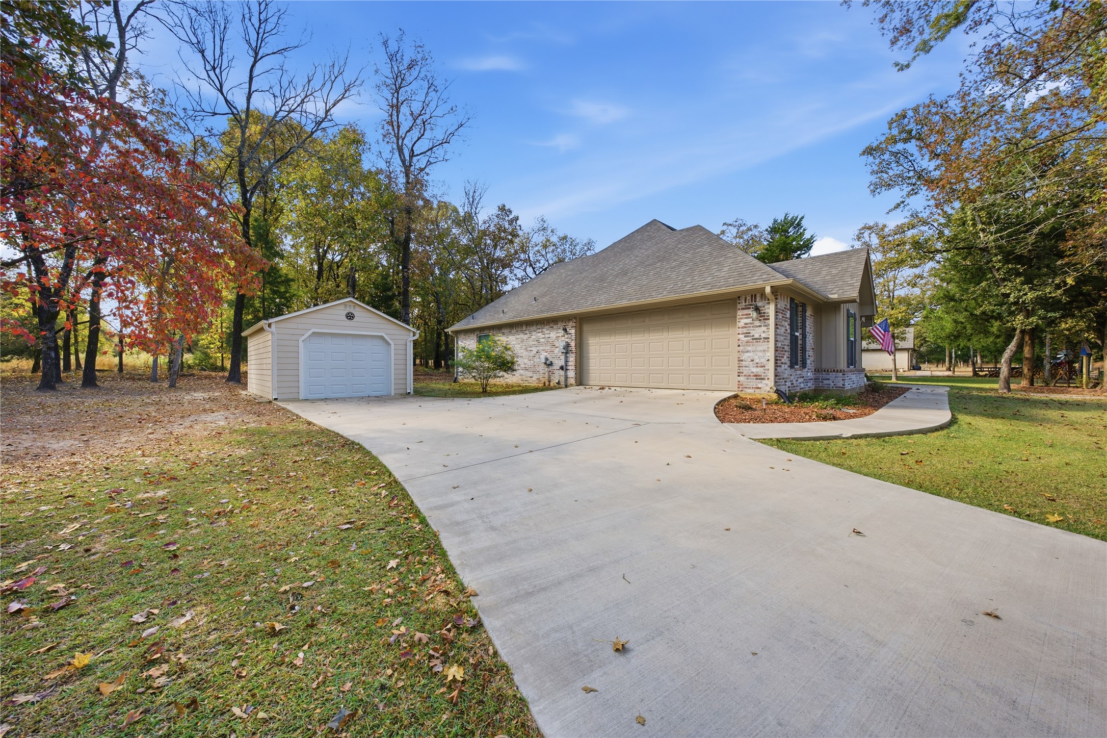 7222 Neches Street Athens TX 75752