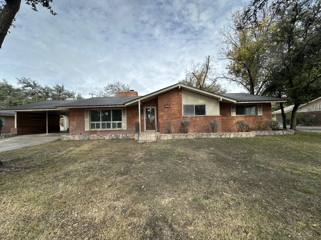 107 Manor Street Sonora TX 76950