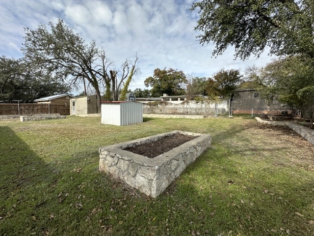 107 Manor Street Sonora TX 76950