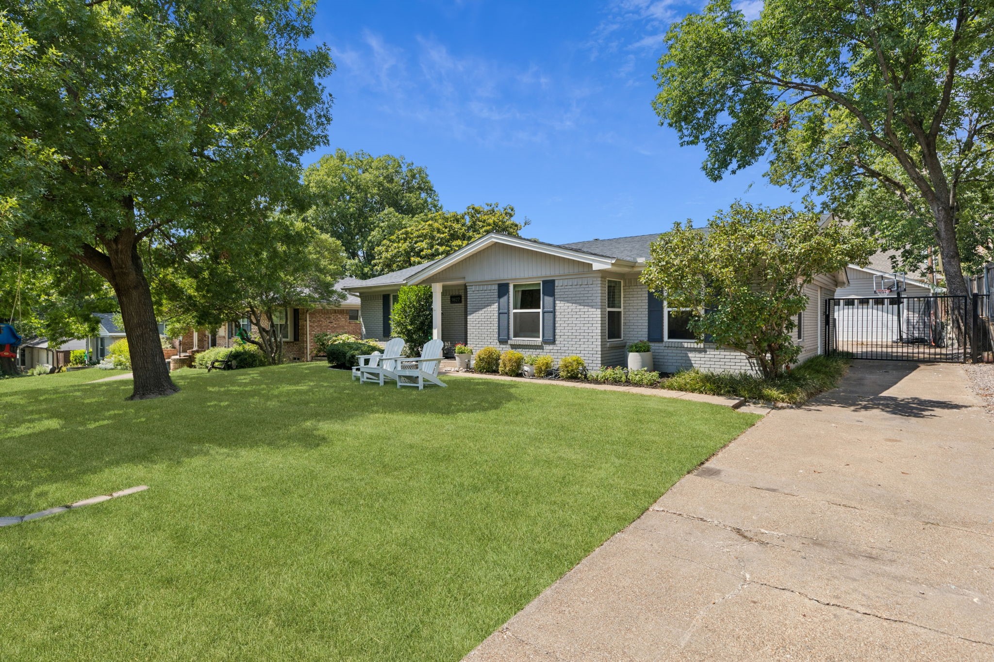 9827 Lanshire Drive Dallas TX 75238