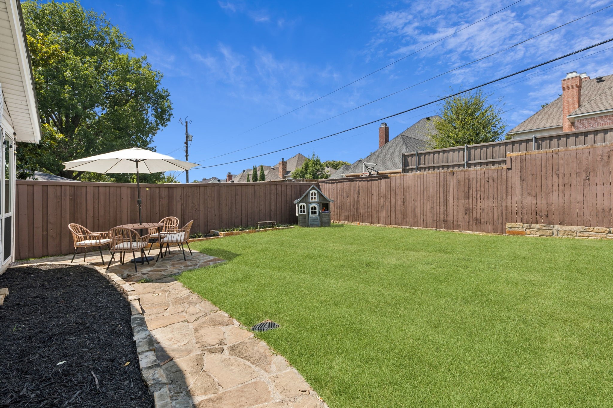 9827 Lanshire Drive Dallas TX 75238