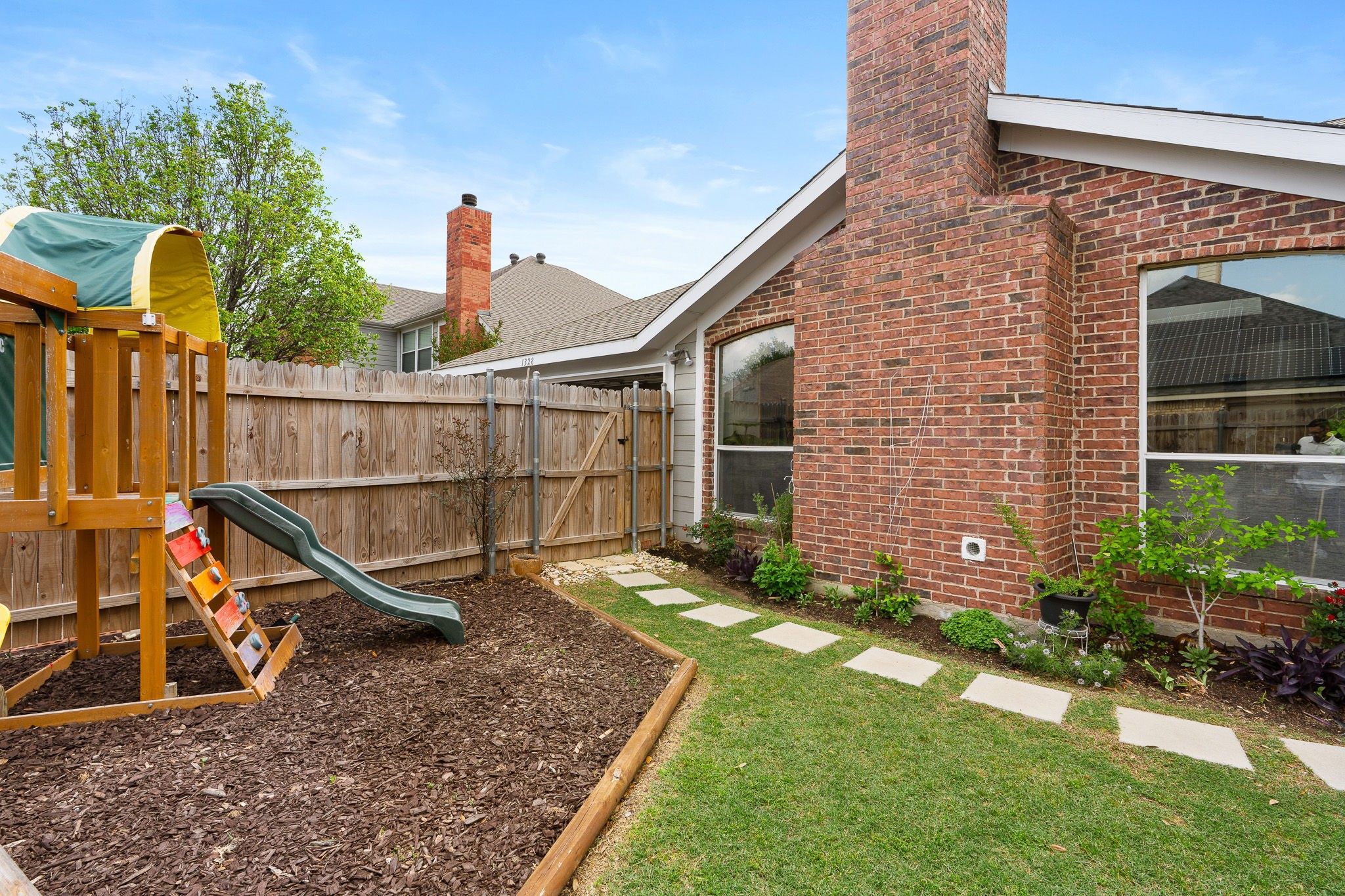1328 Rawlins Drive Lancaster TX 75134