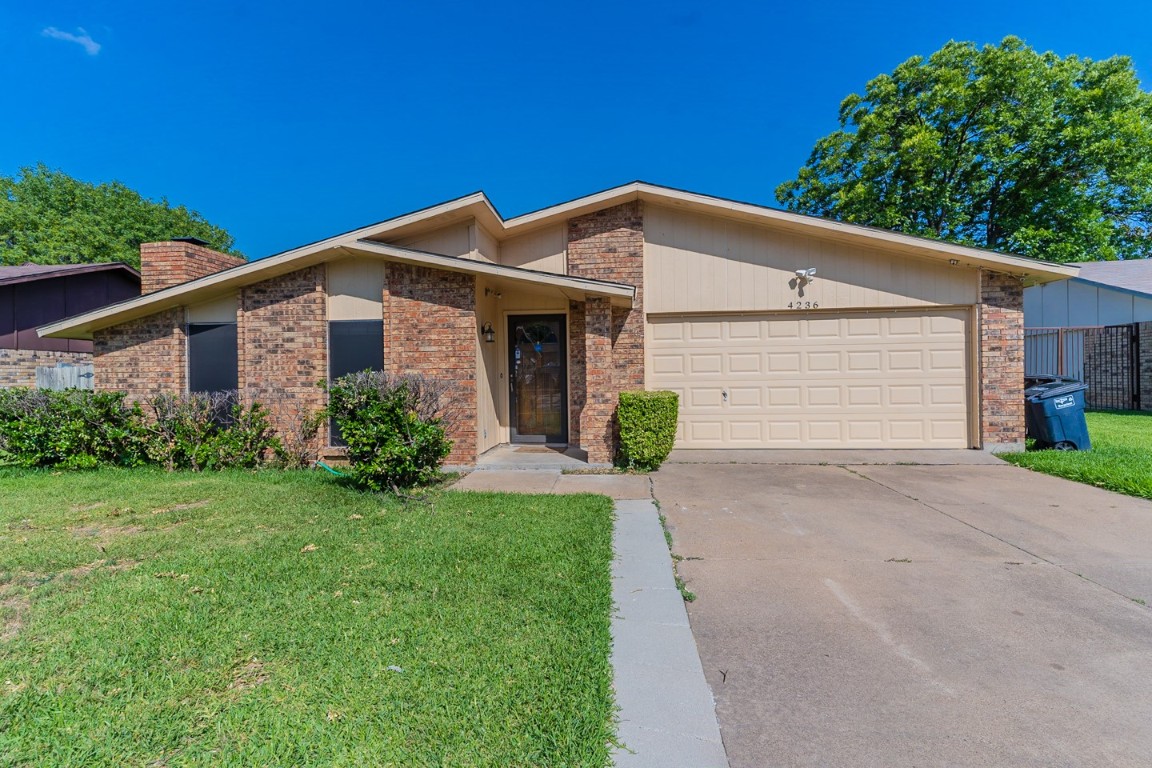 4236 Staghorn Circle S Fort Worth TX 76137