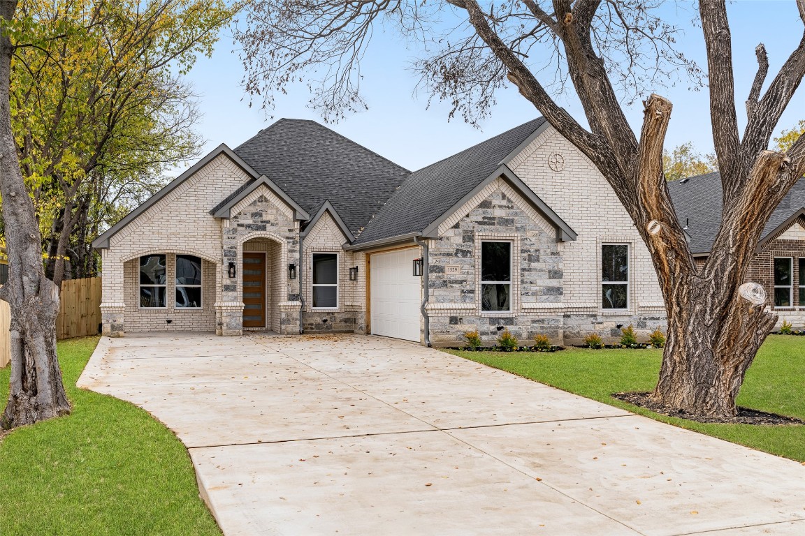 1529 Avenue E Grand Prairie TX 75051