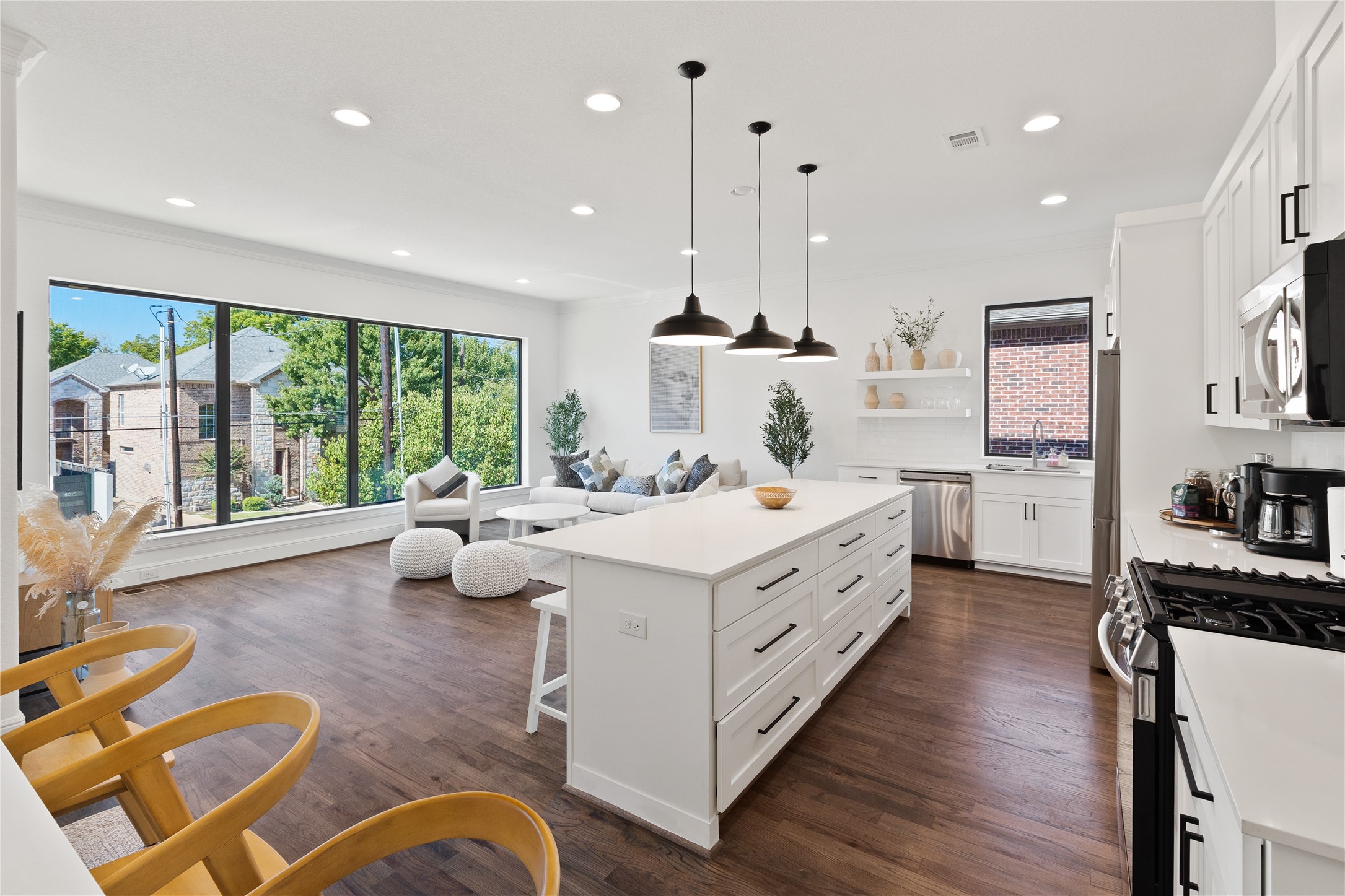 5014 Mission Avenue Dallas TX 75206