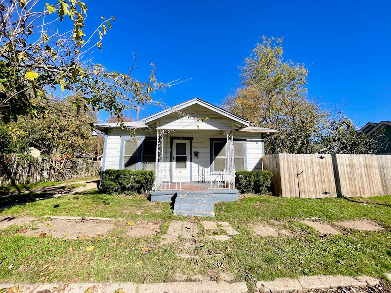 1511 N 27th Street Waco TX 76707